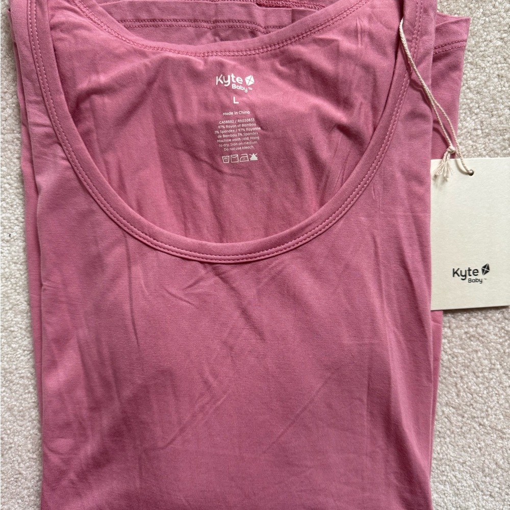 NEW Kyte Baby Women’s Long Sleeve Scoop Neck Tee - Apple Blossom Pink size L
